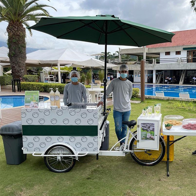 Carton avant et table de travail remorque à vélo électrique pour le transport mobile d'aliments