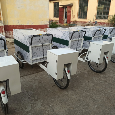 Carton avant et table de travail remorque à vélo électrique pour le transport mobile d'aliments
