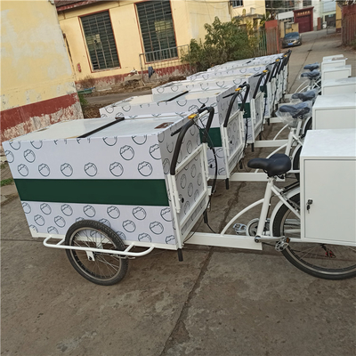 Carton avant et table de travail remorque à vélo électrique pour le transport mobile d'aliments