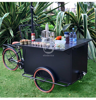 Découvrez le charme de la restauration mobile du comté de Los Angeles avec des chariots alimentaires tricycliques