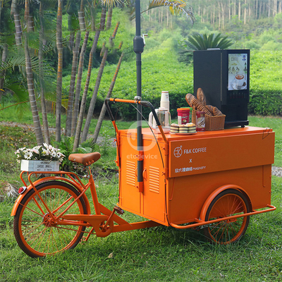 Des chariots alimentaires à tricycle poussés à la main sur la scène alimentaire de Los Angeles pour les usines d'huile de cuisson