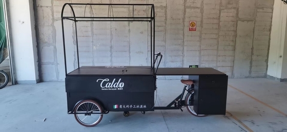Entretien sur le terrain Cuisine complète Outdoor Truck alimentaire à trois roues mobiles pour 1-2 personnes