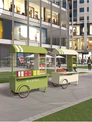 Chariot de poussée à la main pour la nourriture de rue commerciale Équipement facultatif