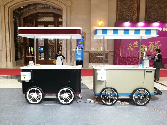 Voiture à glace à poussée mobile avec vitrine