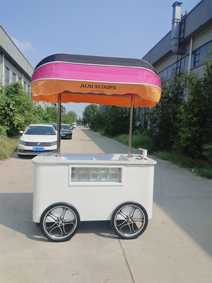 Truck de nourriture de haute qualité Armoire d'affichage de crème glacée Gelato Popsicle Crème glacée Chariot de poussée