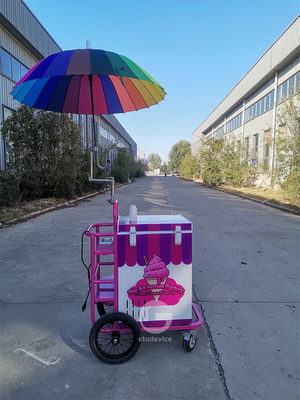 Un chariot de vélo destiné aux vendeurs de rue