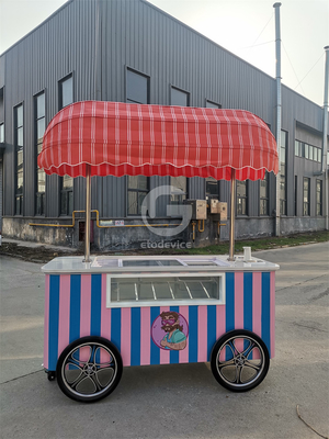 Chariot mobile italien de poussée à main de crème glacée avec congélateur d'affichage