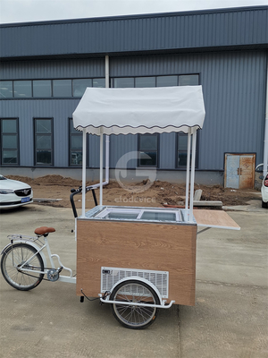 Des bicyclettes à bière faites à la main pour les entrepreneurs écologiques