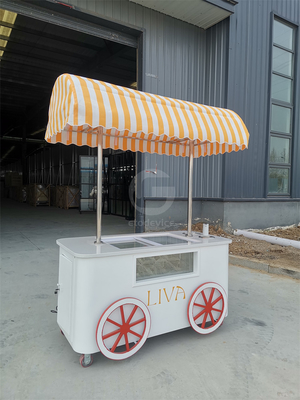 Chariot de vente de crème glacée de plage Chariot de crème glacée avec vitrine de réfrigérateur