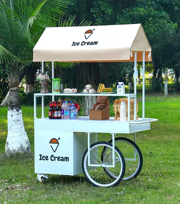 Les hôtels urbains accueillent le panier de glaces et de café