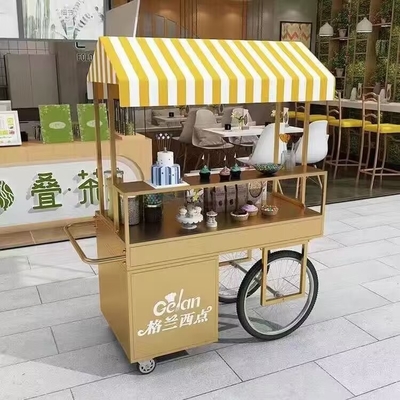 Les hôtels urbains accueillent le panier de glaces et de café
