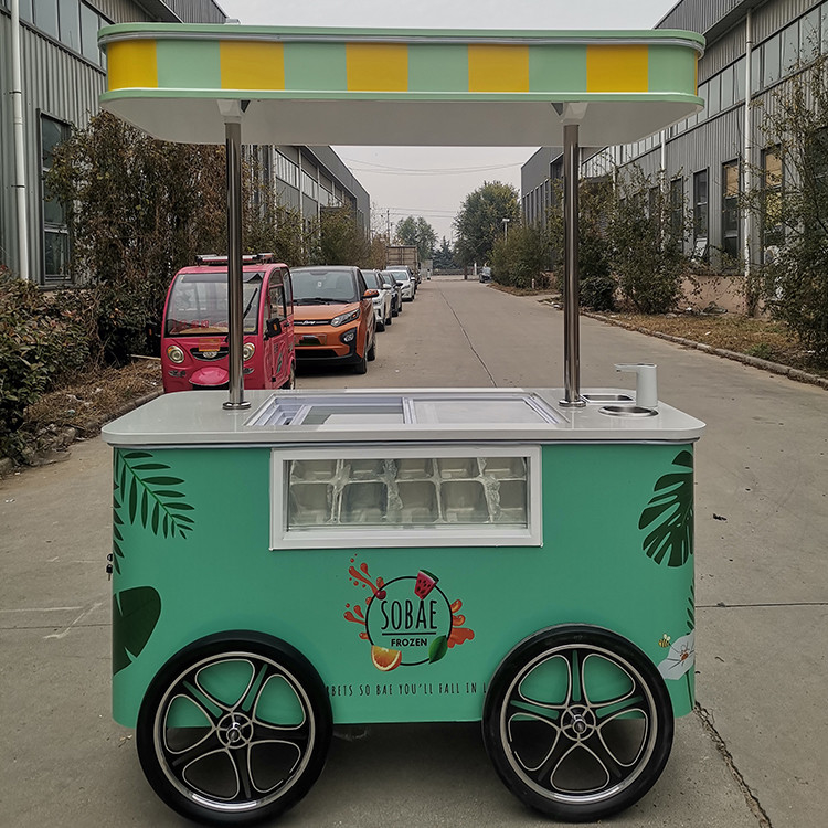 2023 Nouveau type de tricycle italien avec machine à glaçons